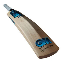 GM Diamond 808 Junior Cricket Bat -MR Cricket Hockey Gunn and Moore Ben Stokes Diamond Cricket Bat Angle 2022 6