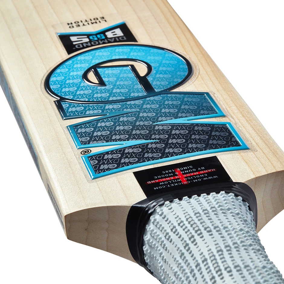 GM Diamond 707 Junior Cricket Bat 5 GM Diamond 707 Junior Cricket Bat - Image 3